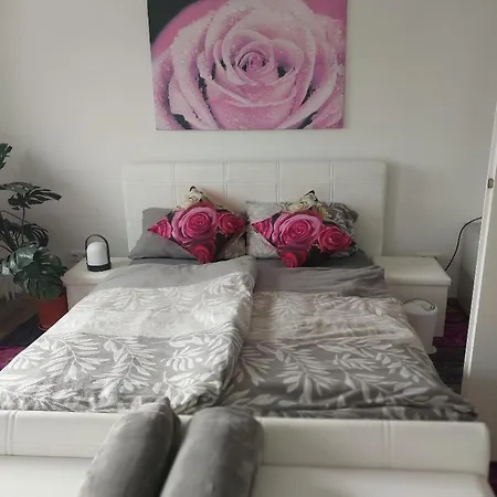 Reiheneckhaus Mit Terasse Prázdninový dům *